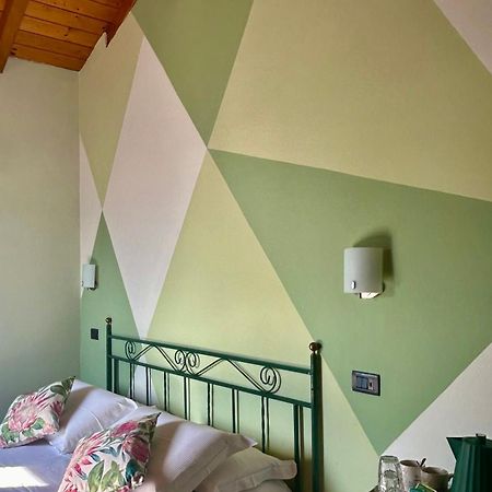 Hotel Dependance Pesce D'Oro Verbania Exterior foto